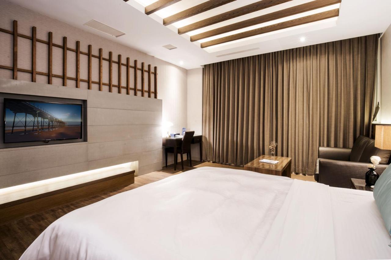Duo Romance Hotel Hualien stad Exteriör bild